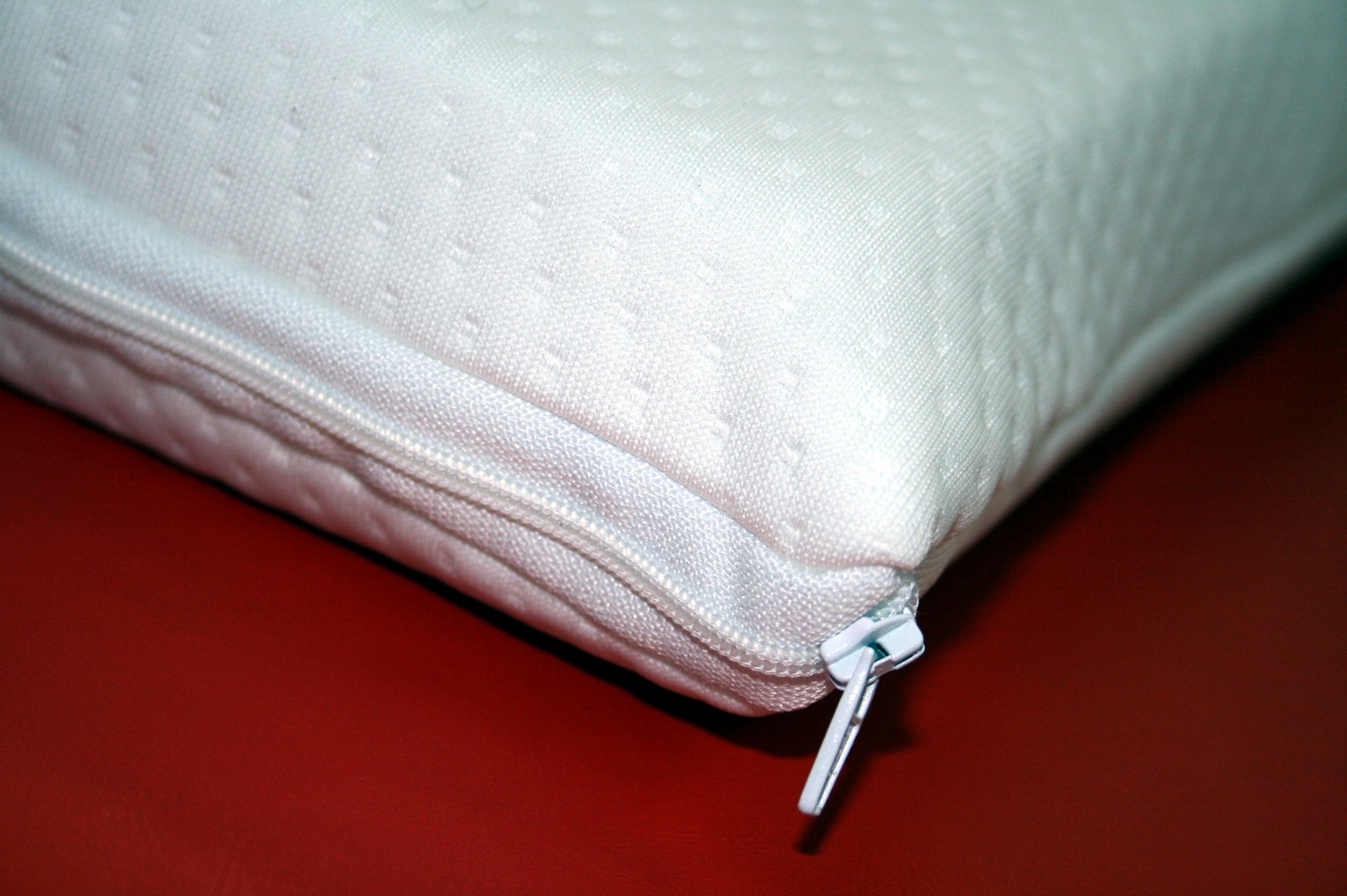 Mums ideal Foam Travel Cot Mattress 95 x 65 x 5cm White 